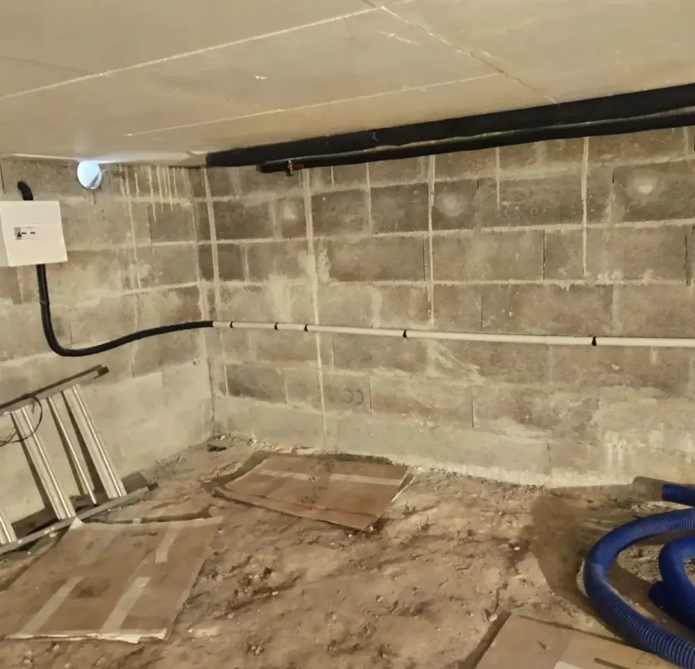 Câble sous tube posé depuis le tableau du sous-sol à Houilles